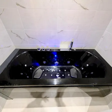 - Welcome To Laura Balneo Apartament